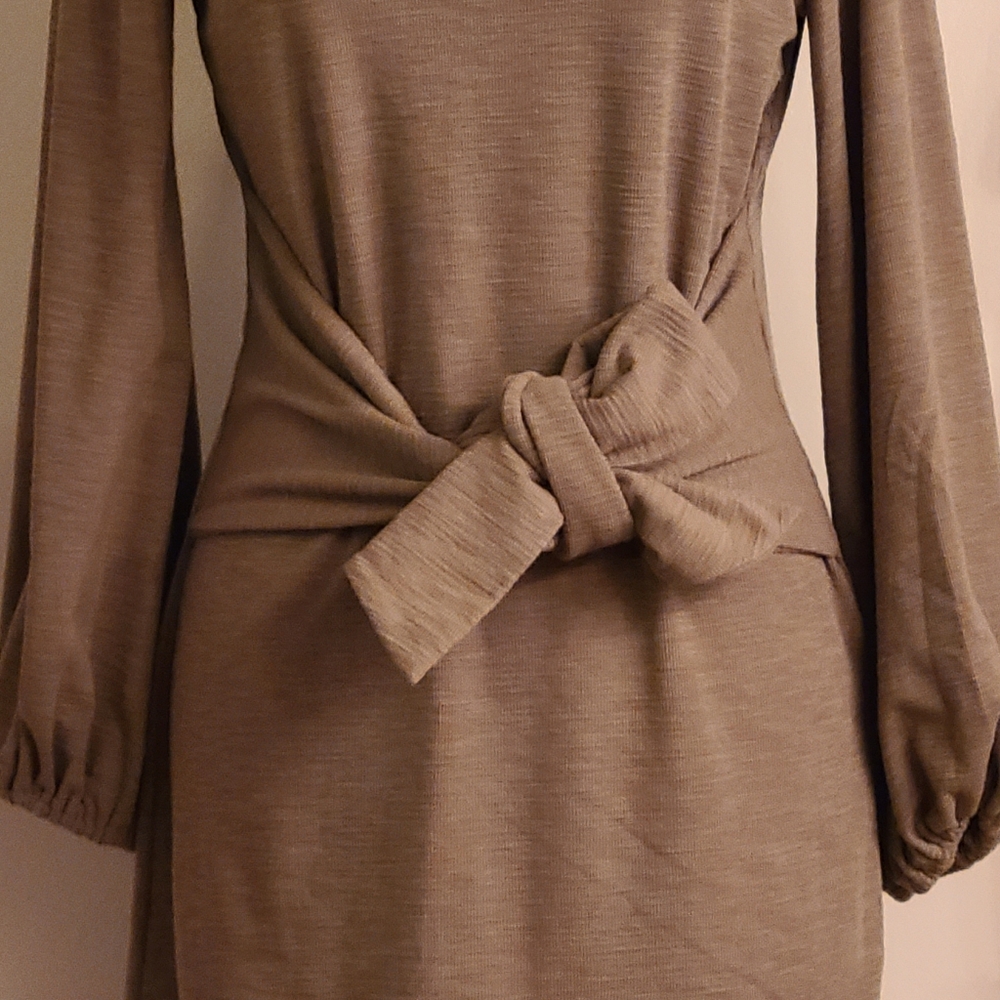 R.Vivmos army green dress size M 8/10 - Picture 2 of 16